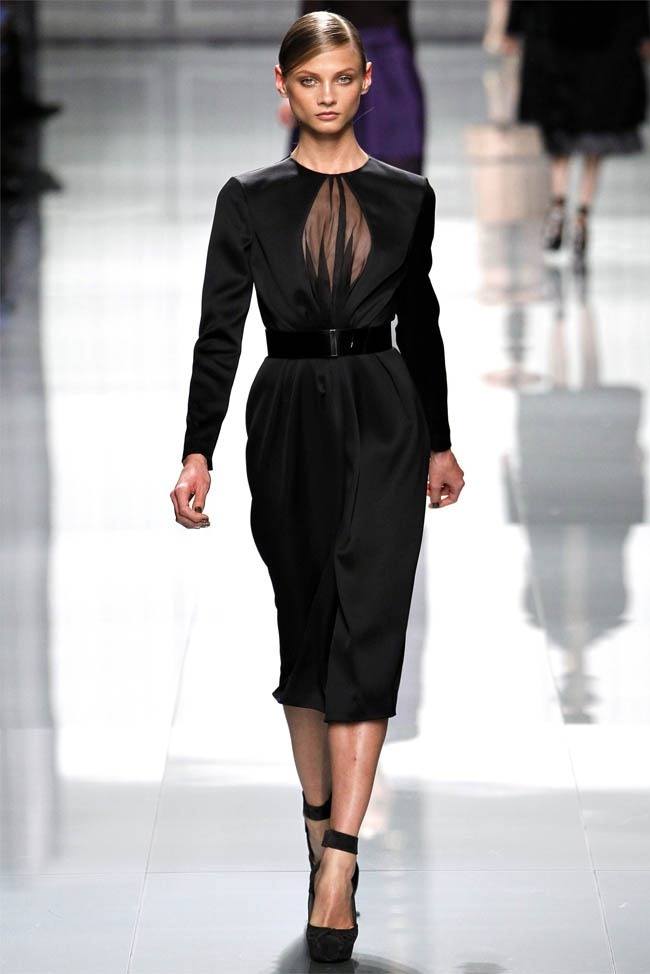 PARIS FASHION WEEK: CHRISTIAN DIOR FALL 2012