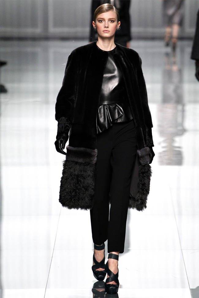 PARIS FASHION WEEK: CHRISTIAN DIOR FALL 2012