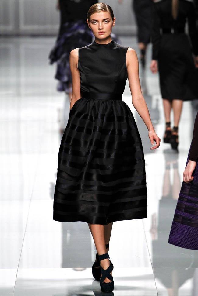 PARIS FASHION WEEK: CHRISTIAN DIOR FALL 2012