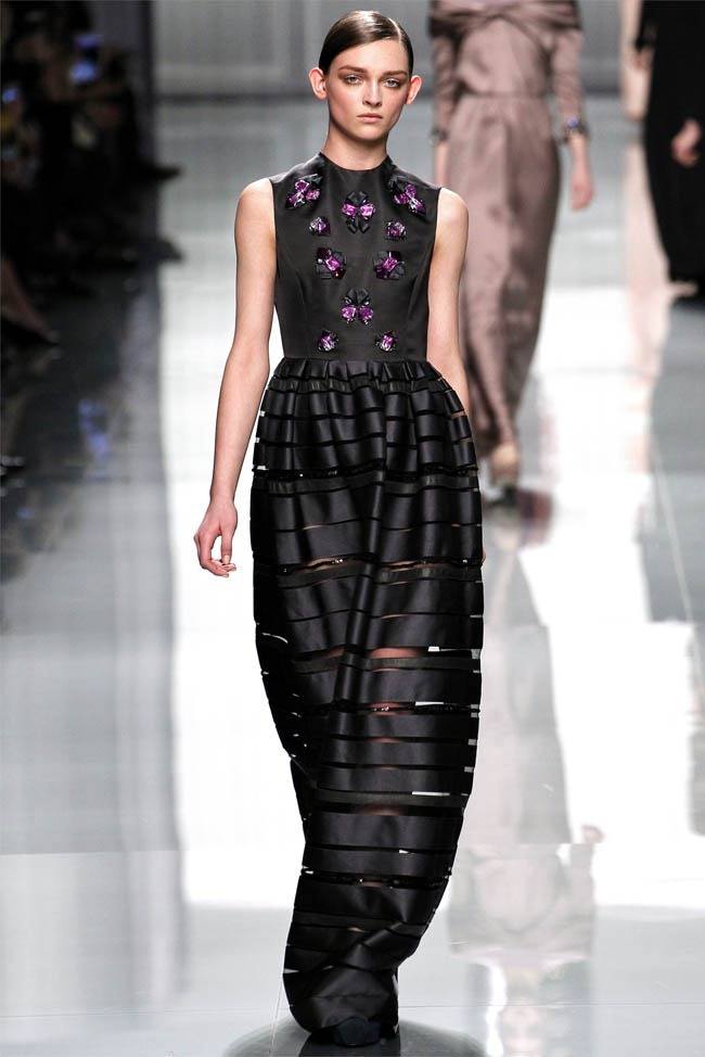 PARIS FASHION WEEK: CHRISTIAN DIOR FALL 2012
