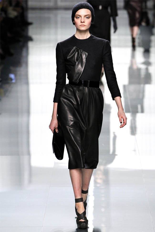 PARIS FASHION WEEK: CHRISTIAN DIOR FALL 2012