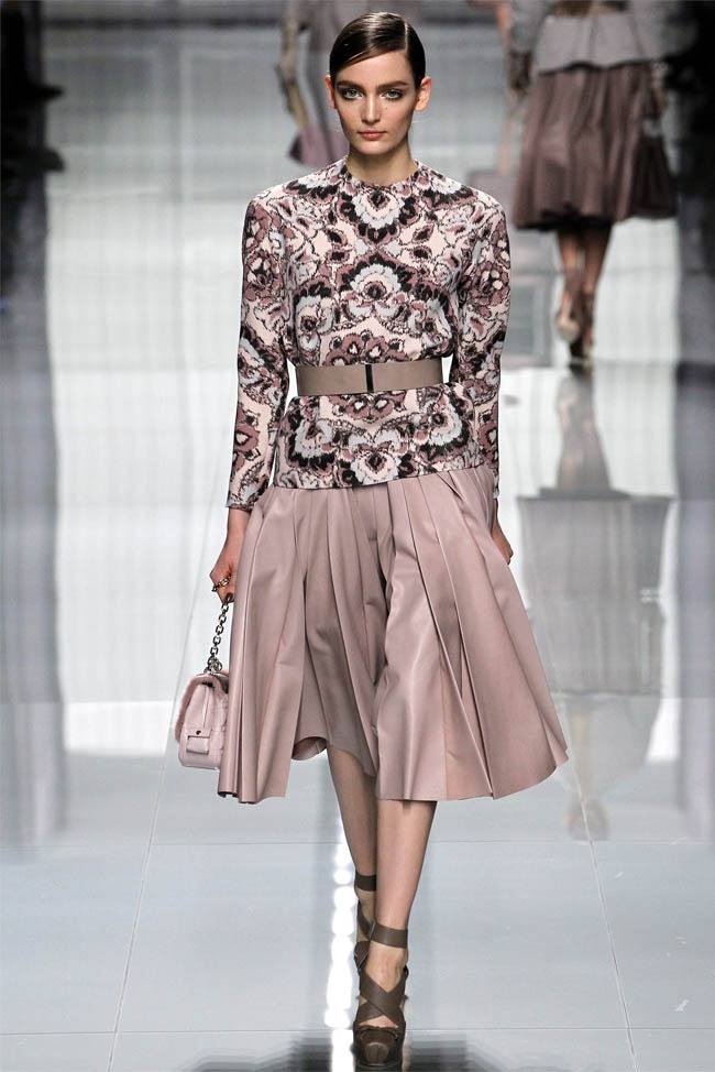 PARIS FASHION WEEK: CHRISTIAN DIOR FALL 2012