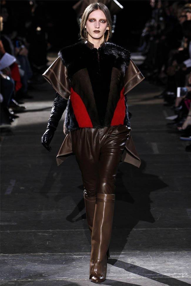 PARIS FASHION WEEK: GIVENCHY FALL 2012