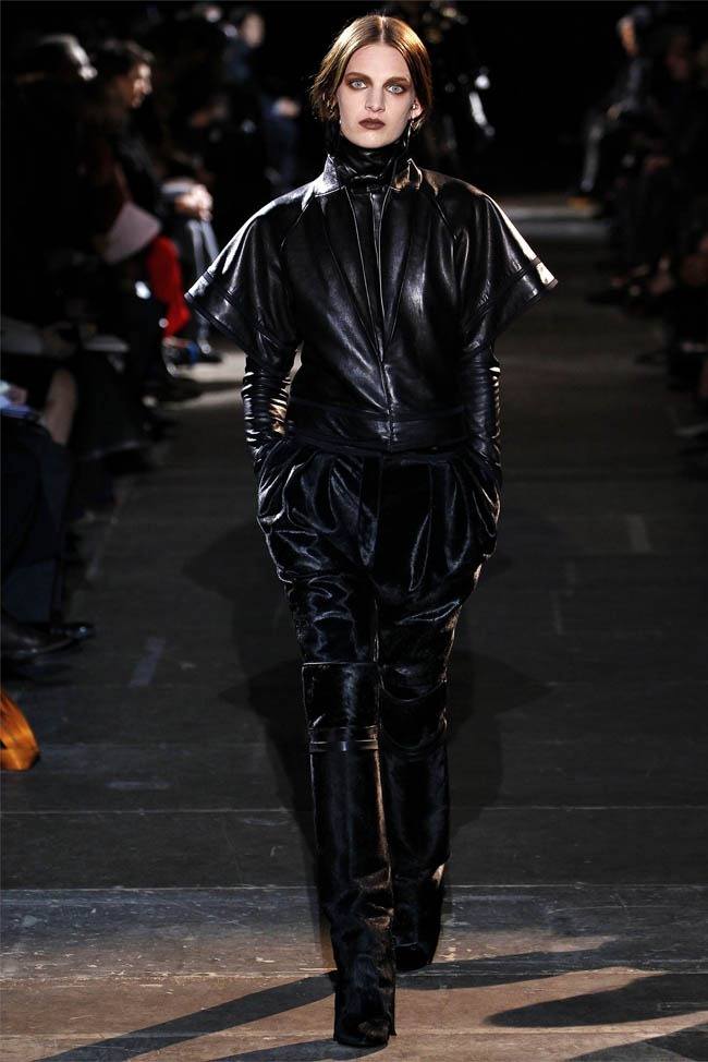 PARIS FASHION WEEK: GIVENCHY FALL 2012