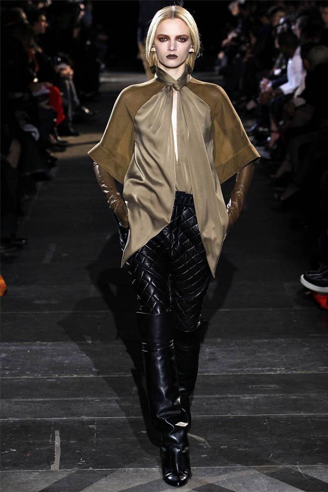 PARIS FASHION WEEK: GIVENCHY FALL 2012