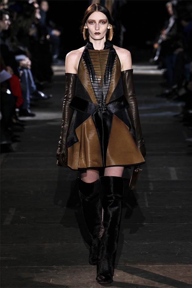 PARIS FASHION WEEK: GIVENCHY FALL 2012