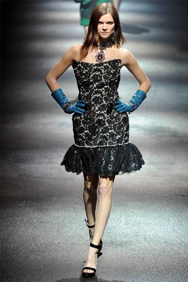 PARIS FASHION WEEK: LANVIN FALL 2012