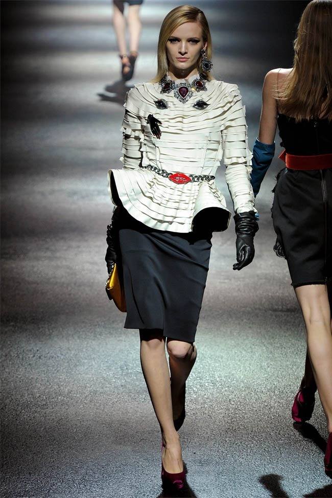 PARIS FASHION WEEK: LANVIN FALL 2012