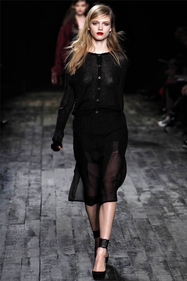 PARIS FASHION WEEK: NINA RICCI FALL 2012