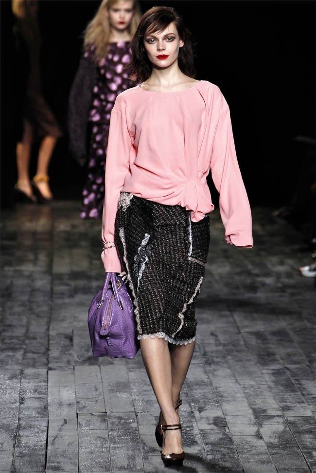 PARIS FASHION WEEK: NINA RICCI FALL 2012