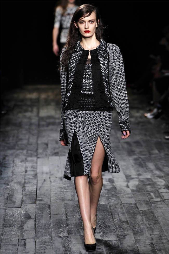 PARIS FASHION WEEK: NINA RICCI FALL 2012