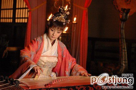 หยาง มี่/楊冪/Yáng Mì ดารานางเอกสาวจีนมาแรงอีกคนหนึ่ง