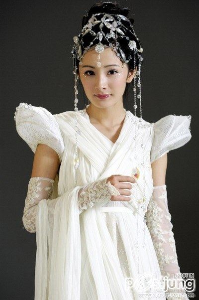 หยาง มี่/楊冪/Yáng Mì ดารานางเอกสาวจีนมาแรงอีกคนหนึ่ง