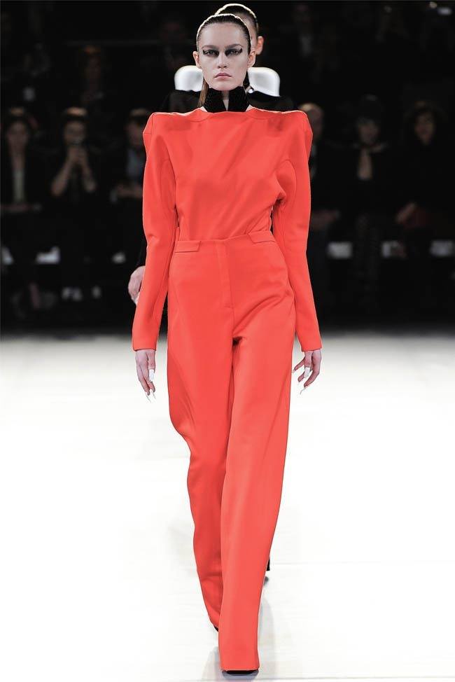 PARIS FASHION WEEK: MUGLER FALL 2012