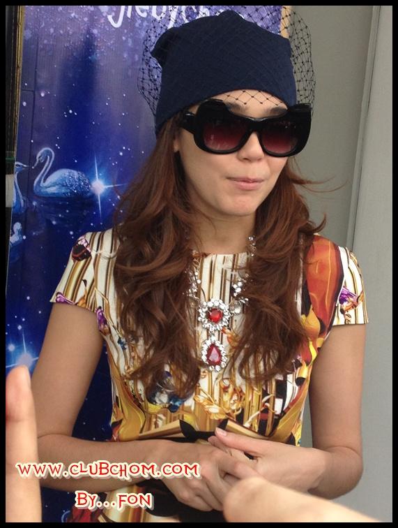 ชมพู่ อารยา เปิดตัวกระเป๋า เปิดตัว P's Material+Mingle By CHOMPOO ARAYA