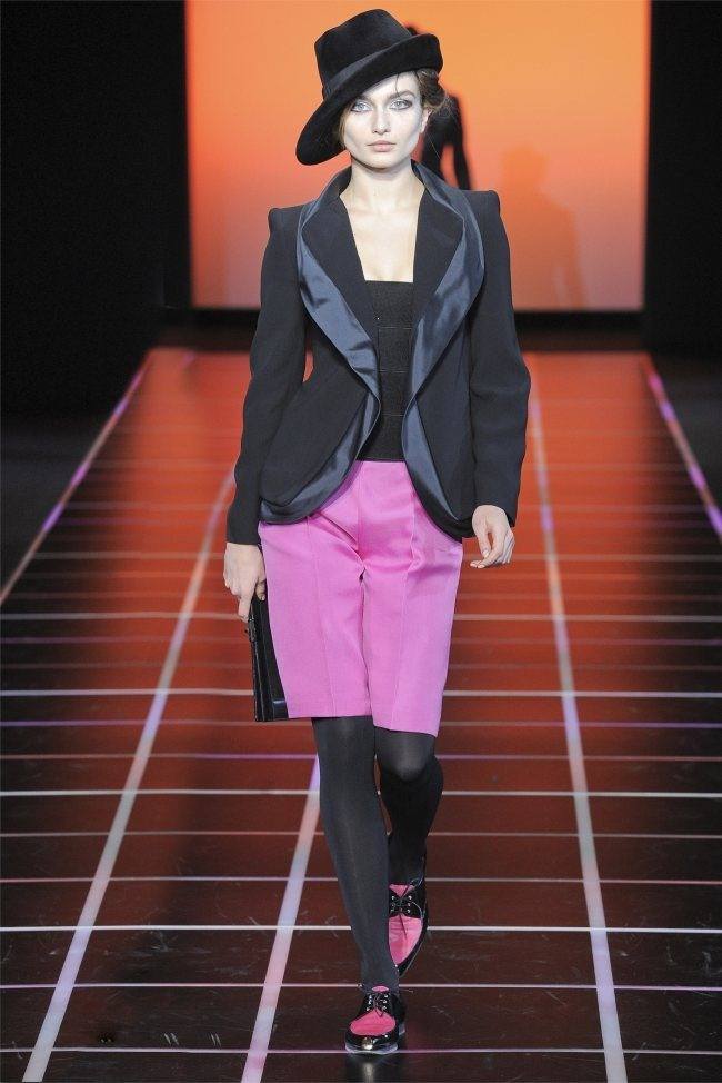 MILAN FASHION WEEK: GIORGIO ARMANI FALL 2012