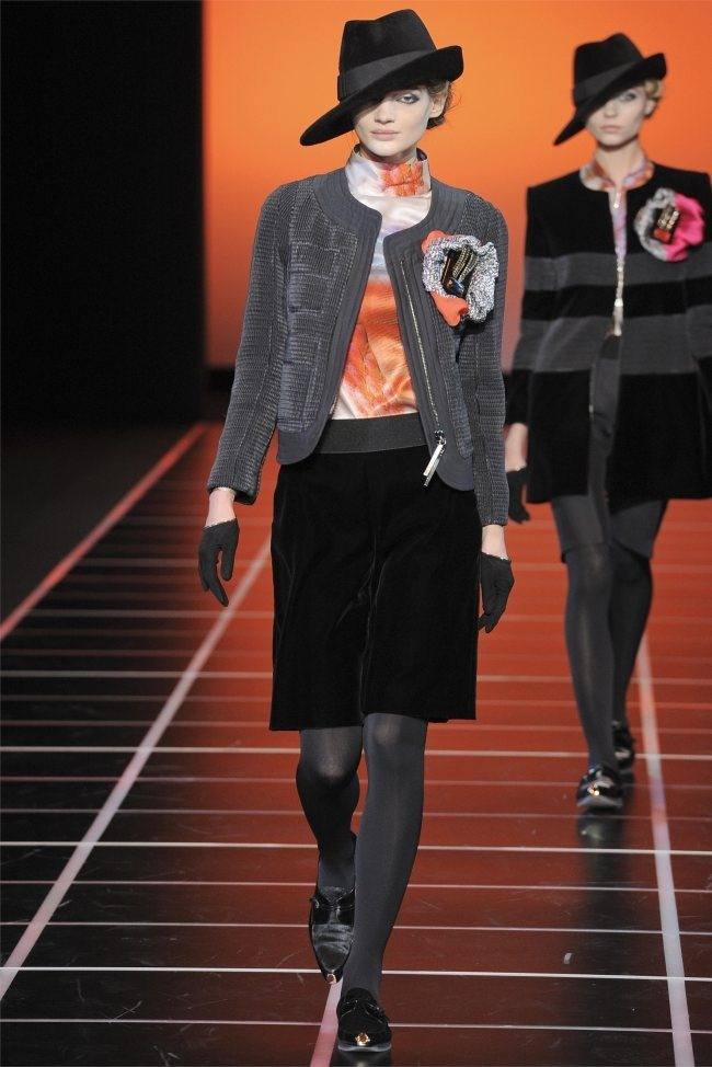 MILAN FASHION WEEK: GIORGIO ARMANI FALL 2012