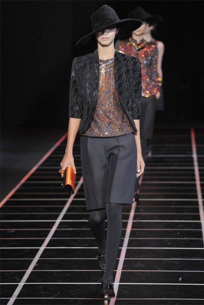MILAN FASHION WEEK: GIORGIO ARMANI FALL 2012