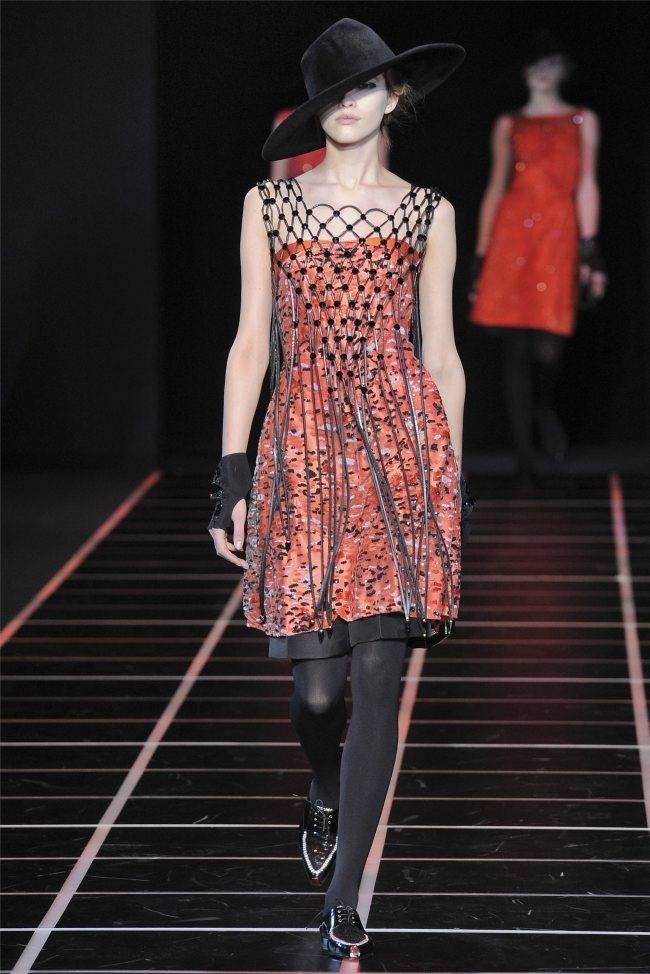 MILAN FASHION WEEK: GIORGIO ARMANI FALL 2012