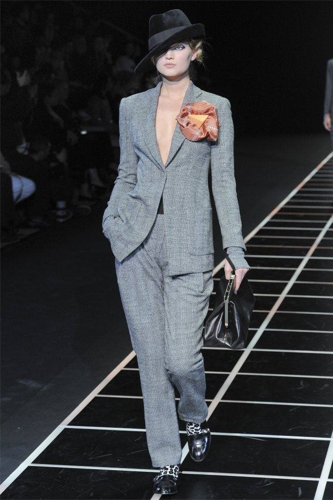 MILAN FASHION WEEK: GIORGIO ARMANI FALL 2012