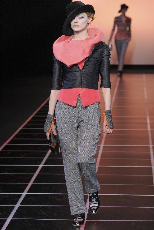 MILAN FASHION WEEK: GIORGIO ARMANI FALL 2012