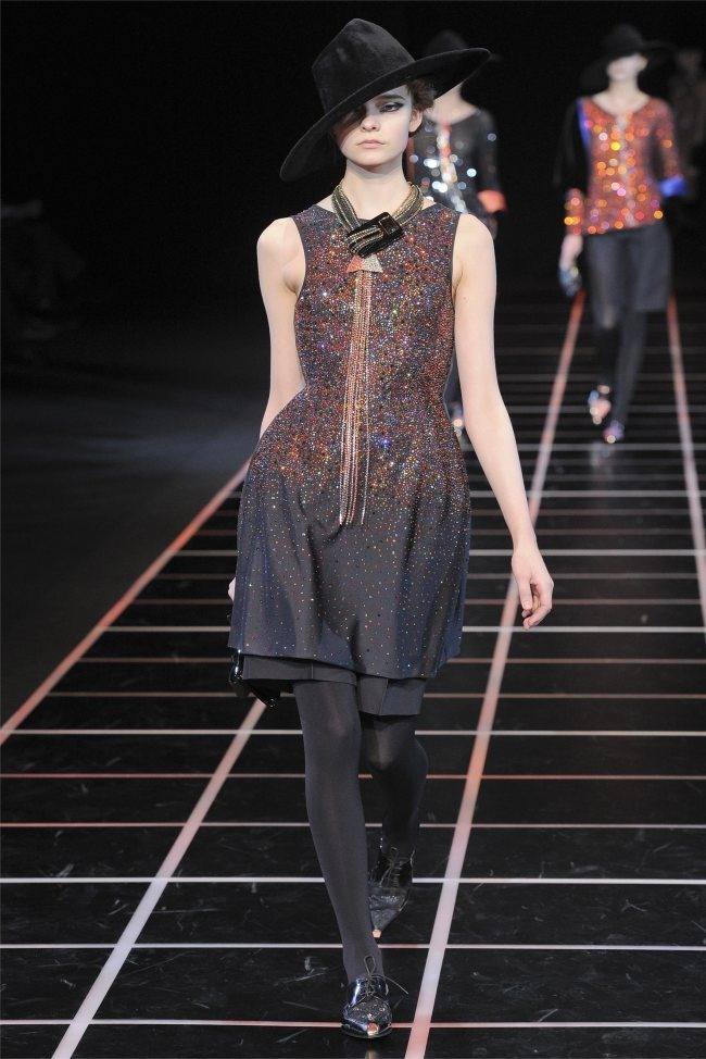 MILAN FASHION WEEK: GIORGIO ARMANI FALL 2012