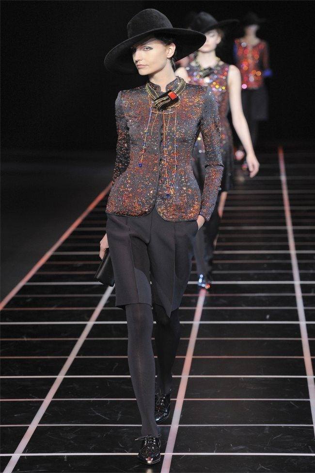 MILAN FASHION WEEK: GIORGIO ARMANI FALL 2012