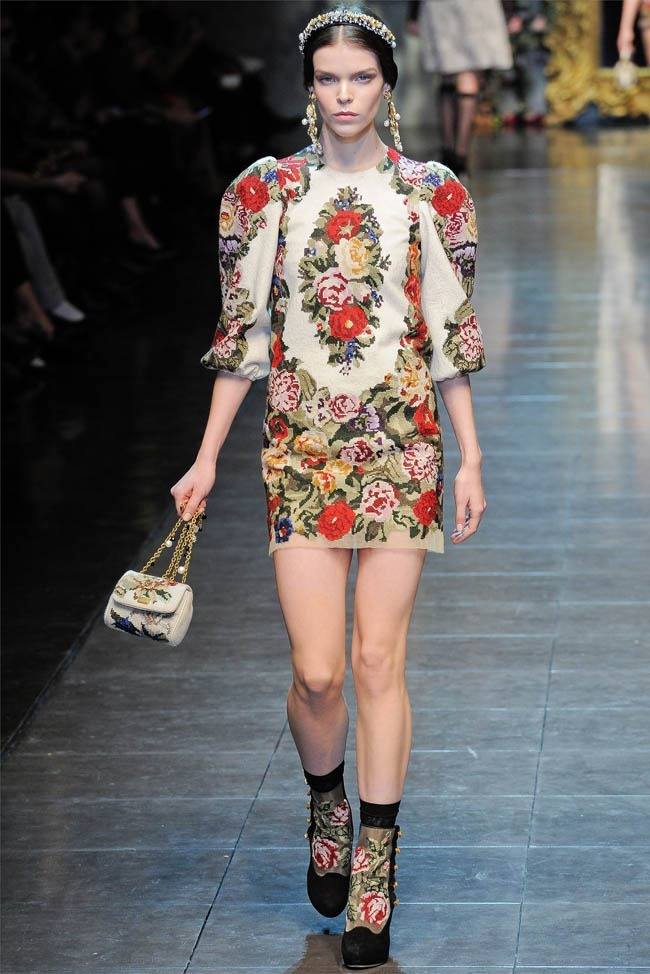 MILAN FASHION WEEK: DOLCE & GABBANA FALL 2012