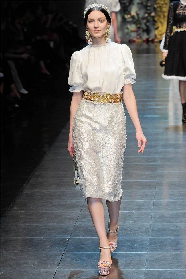 MILAN FASHION WEEK: DOLCE & GABBANA FALL 2012