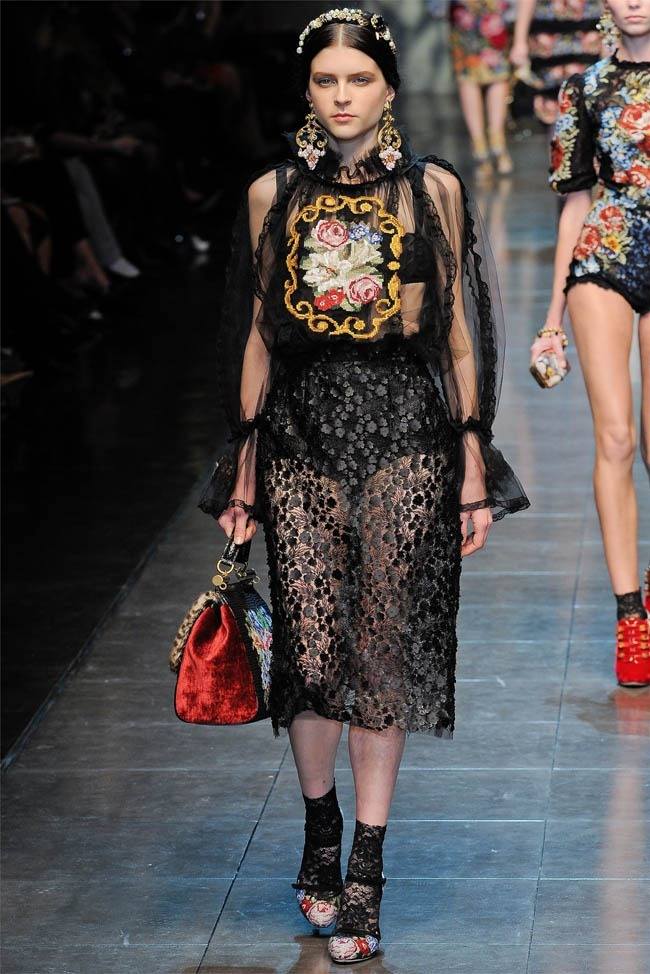 MILAN FASHION WEEK: DOLCE & GABBANA FALL 2012