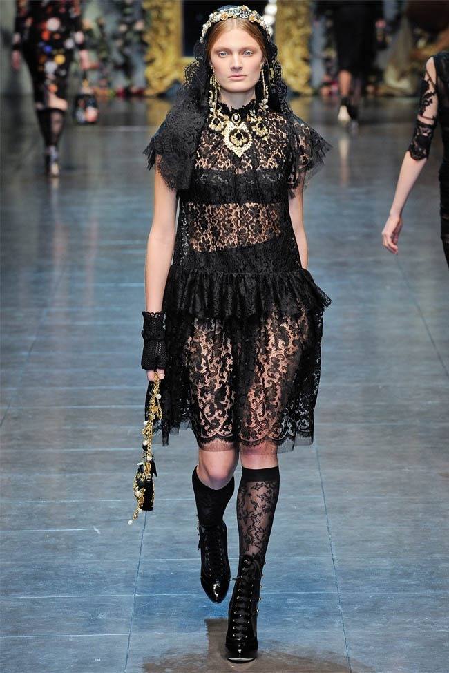 MILAN FASHION WEEK: DOLCE & GABBANA FALL 2012