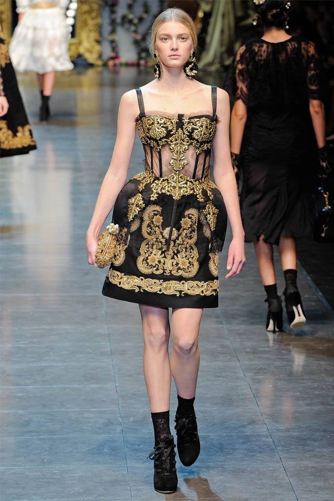 MILAN FASHION WEEK: DOLCE & GABBANA FALL 2012