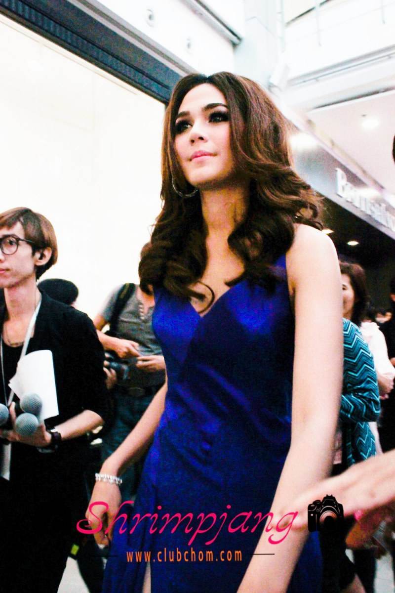 ชมพู่ อารยา ในงานเปิดตัว Mistine White Spa Extravagance @CTW