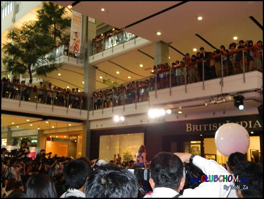 ชมพู่ อารยา ในงานเปิดตัว Mistine White Spa Extravagance @CTW