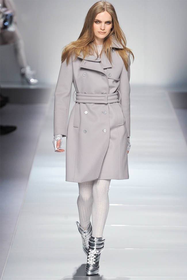 MILAN FASHION WEEK: BLUMARINE FALL 2012