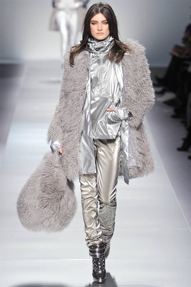 MILAN FASHION WEEK: BLUMARINE FALL 2012