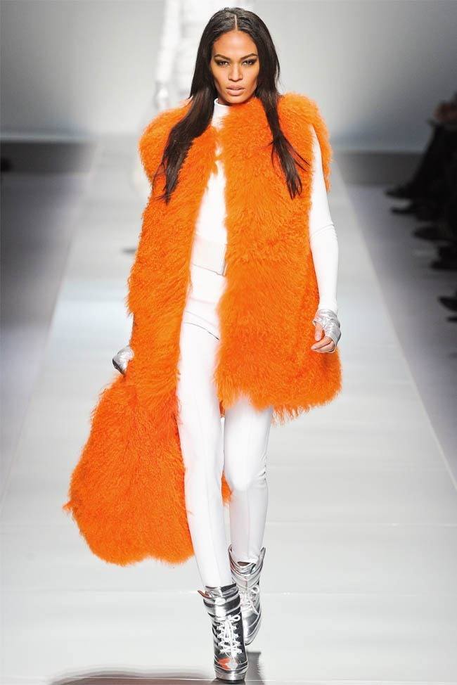 MILAN FASHION WEEK: BLUMARINE FALL 2012