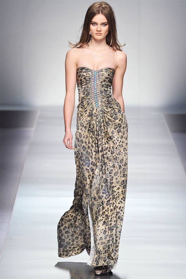 MILAN FASHION WEEK: BLUMARINE FALL 2012