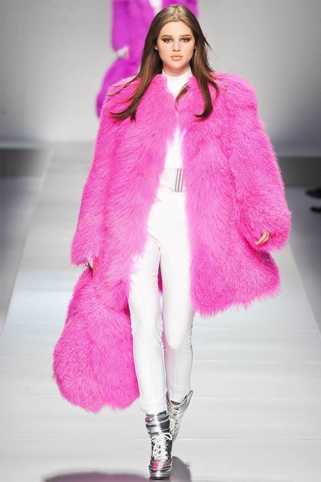 MILAN FASHION WEEK: BLUMARINE FALL 2012