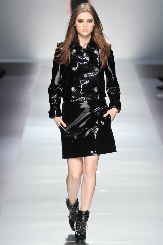 MILAN FASHION WEEK: BLUMARINE FALL 2012