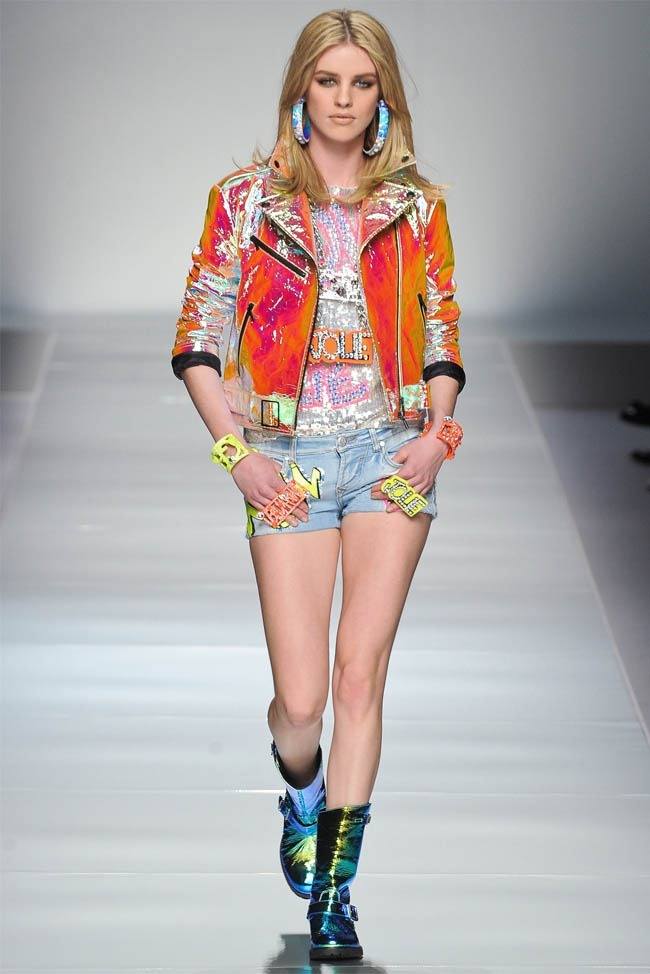 MILAN FASHION WEEK: BLUMARINE FALL 2012