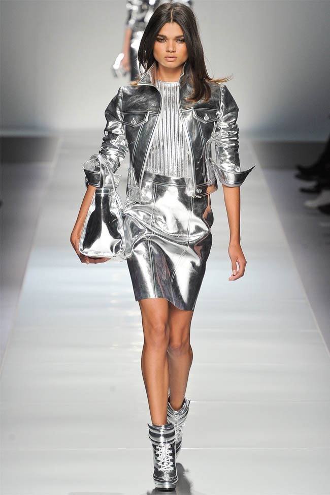 MILAN FASHION WEEK: BLUMARINE FALL 2012