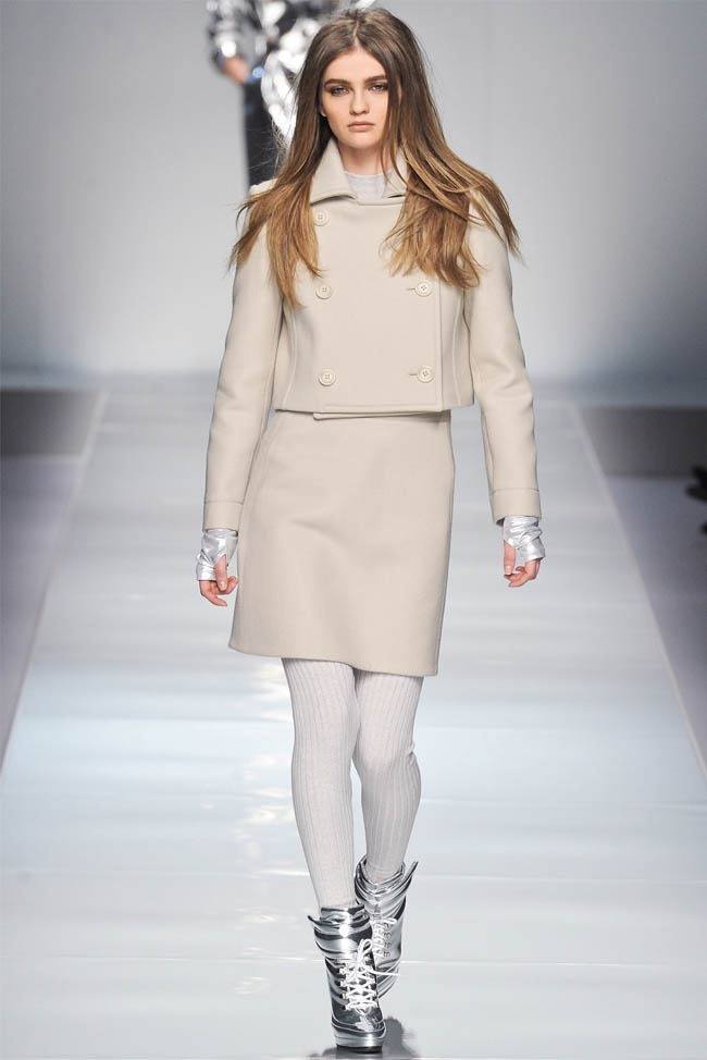MILAN FASHION WEEK: BLUMARINE FALL 2012