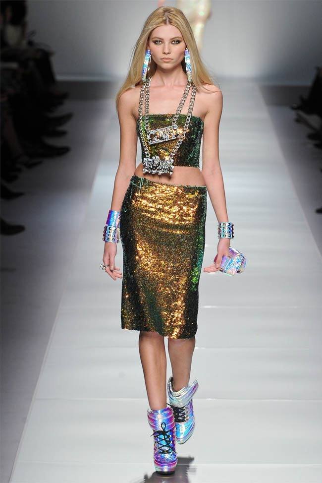 MILAN FASHION WEEK: BLUMARINE FALL 2012