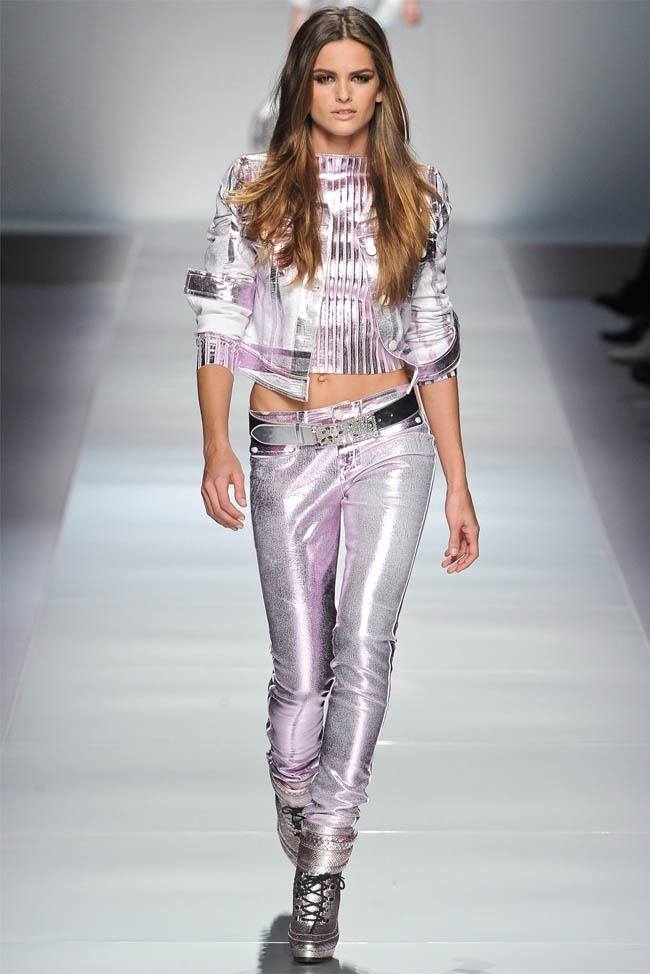 MILAN FASHION WEEK: BLUMARINE FALL 2012