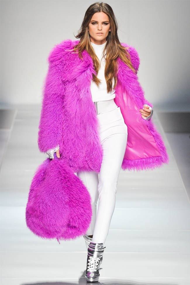 MILAN FASHION WEEK: BLUMARINE FALL 2012