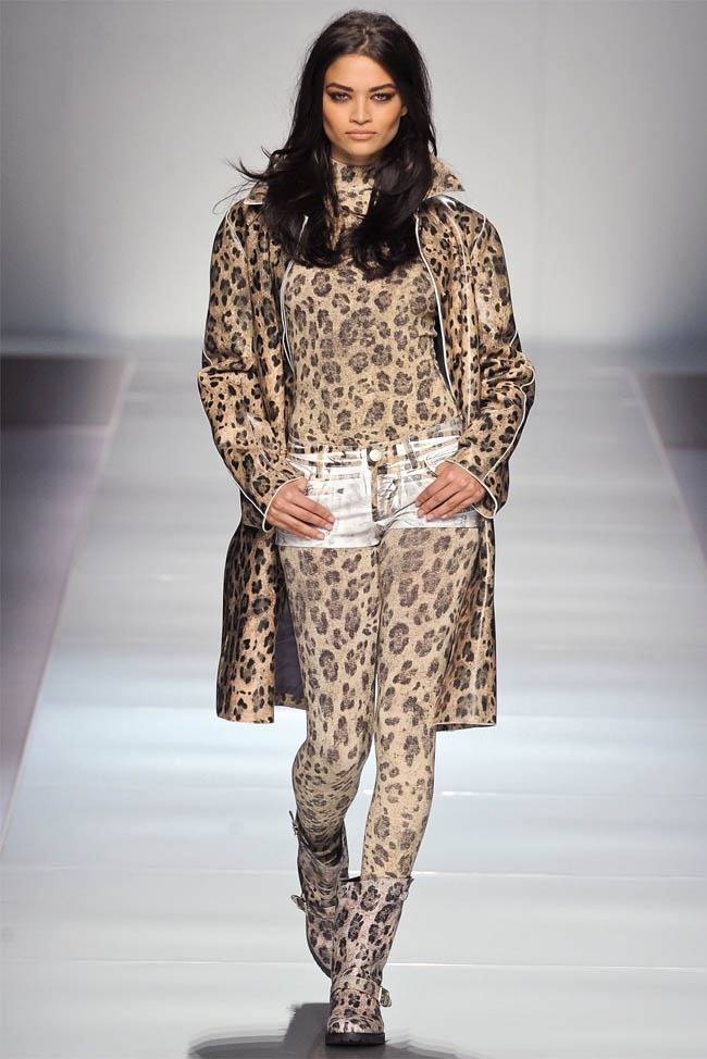 MILAN FASHION WEEK: BLUMARINE FALL 2012