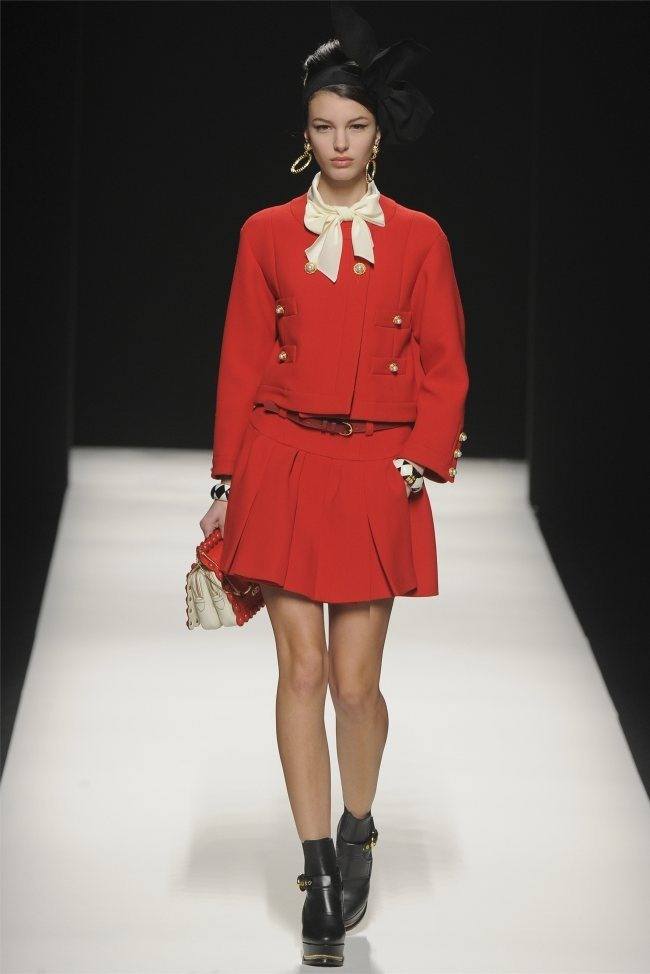 MILAN FASHION WEEK: MOSCHINO FALL 2012