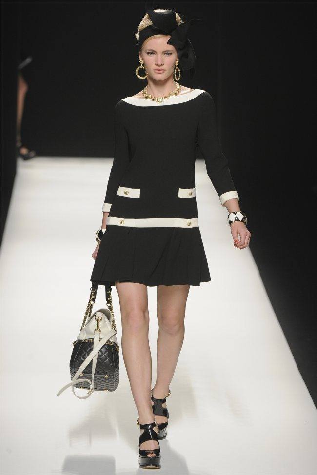 MILAN FASHION WEEK: MOSCHINO FALL 2012
