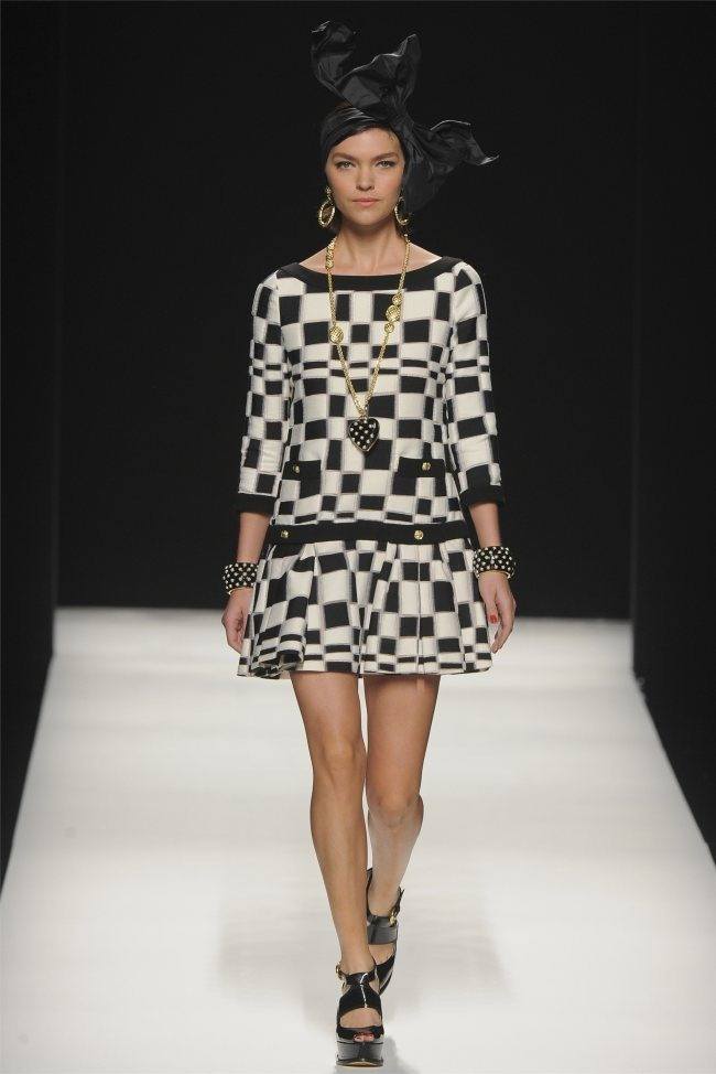 MILAN FASHION WEEK: MOSCHINO FALL 2012